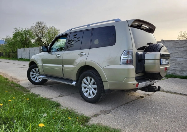 Mitsubishi Pajero cena 95000 przebieg: 187000, rok produkcji 2011 z Cieszyn małe 211